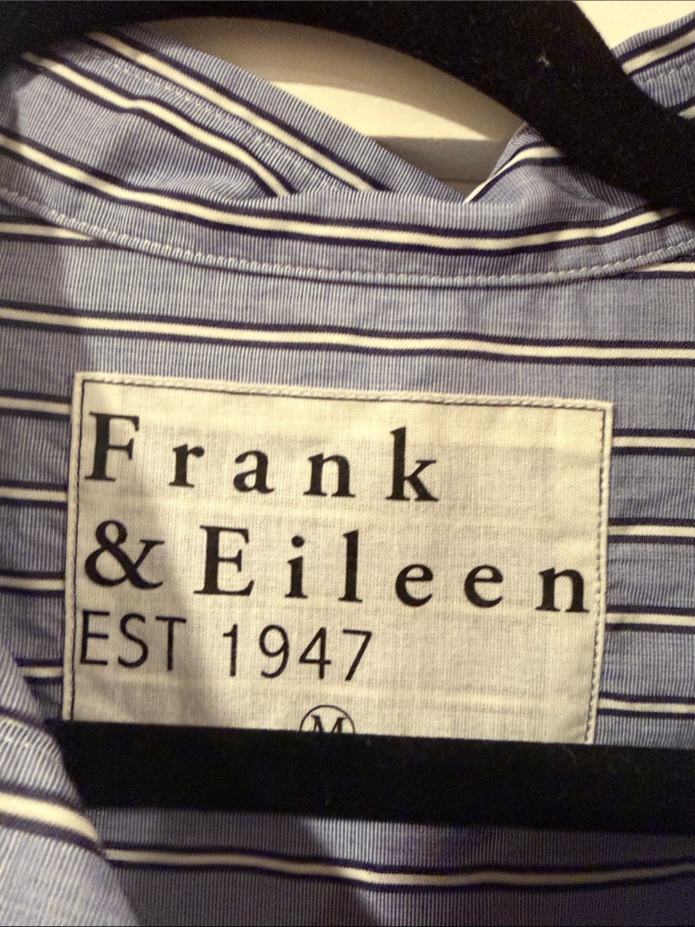 Frank & Eileen sylvio Light Blue and White Striped Button-Down Shirt medium - Picture 3 of 7